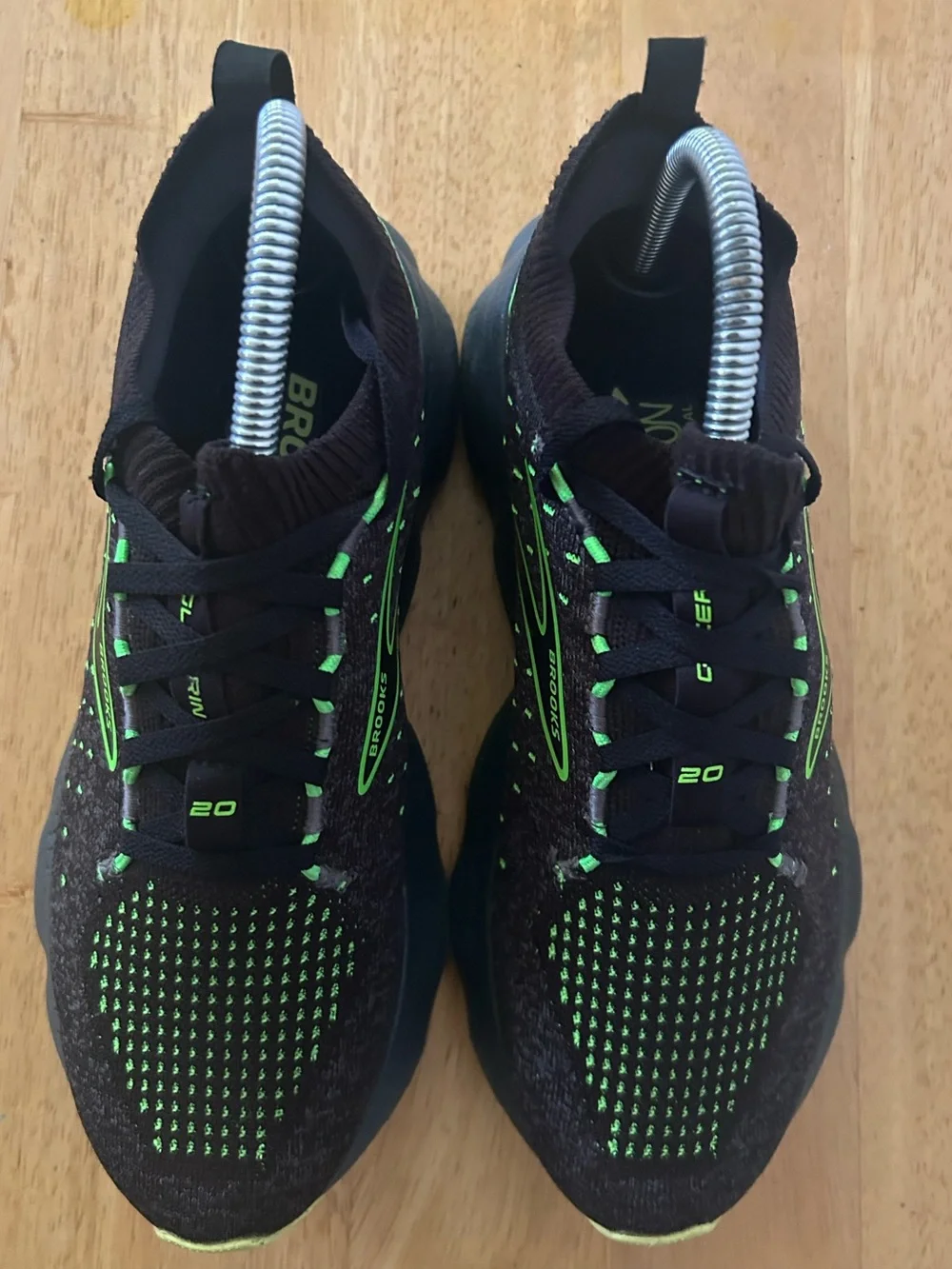 Brooks Glycerin 20 Stealth Knit  Mens Black Green Neon Shoe Sneakers Size 7